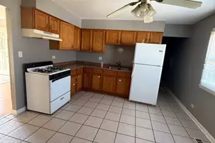 3951 171st St, Country Club Hills, IL 60478 - Photo 4