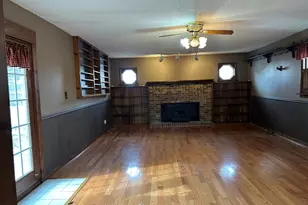12855 Lawrence Rd, Sterling, IL 61081 - Photo 8