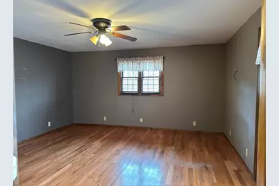 12855 Lawrence Road, Sterling, IL 61081 - Photo 10