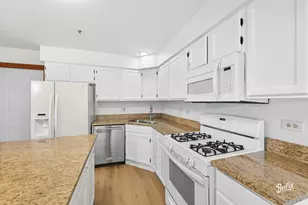 1303 Orleans Dr, Mundelein, IL 60060 - Photo 6