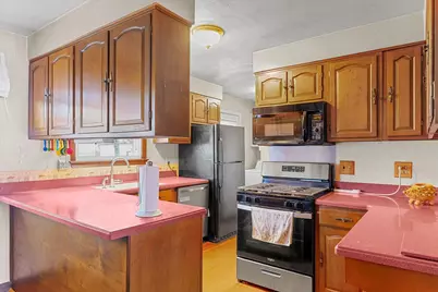 2213 Roland Drive, Champaign, IL 61821 - Photo 6