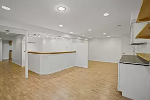 807 Fairmont Ct, Des Plaines, IL 60018 - Photo 18