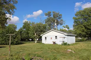 213 Peoria Street N, Gilman, IL 60938 - Photo 8