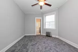 7422 S Bennett Ave, Chicago, IL 60649 - Photo 10