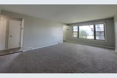 383 Calhoun Avenue, Calumet City, IL 60409 - Photo 2