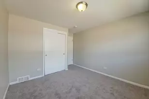 383 Calhoun Ave, Calumet City, IL 60409 - Photo 12