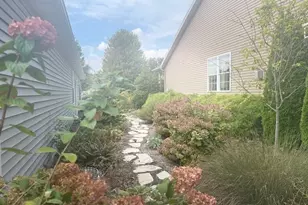 2404 Treeline Drive, Bloomington, IL 61704 - Photo 46