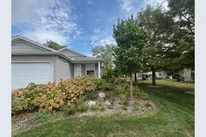 2404 Treeline Drive, Bloomington, IL 61704 - Photo 2