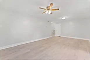 4N300 Briar Ln, Bensenville, IL 60106 - Photo 18