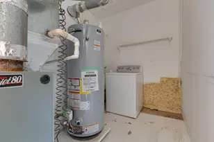 9532 Greenwood Dr, Des Plaines, IL 60016 - Photo 16