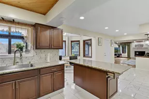 12815 S Seneca Rd, Palos Heights, IL 60463 - Photo 14