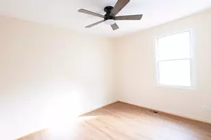 1135 Williamsburg Rd, Country Club Hills, IL 60478 - Photo 16