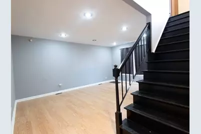 1135 Williamsburg Road, Country Club Hills, IL 60478 - Photo 8