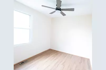 1135 Williamsburg Road, Country Club Hills, IL 60478 - Photo 14