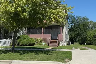 21 W 21st St, Chicago Heights, IL 60411 - Photo 2