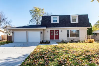 419 Northgate, Lindenhurst, IL 60046 - Photo 1