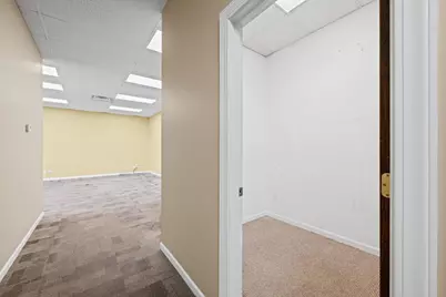 7642 W Touhy Avenue, Chicago, IL 60631 - Photo 24