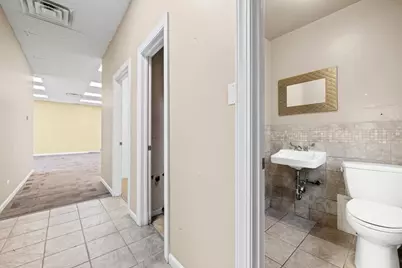7642 W Touhy Avenue, Chicago, IL 60631 - Photo 26