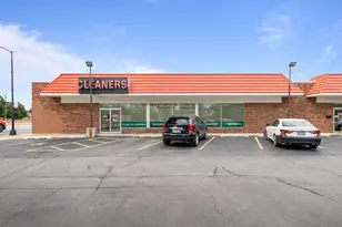 7642 W Touhy Ave, Chicago, IL 60631 - Photo 1