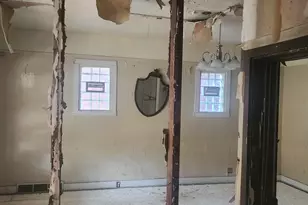 1059 E 80th St, Chicago, IL 60619 - Photo 12