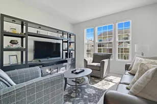 3077 Nicklaus Ln, Wadsworth, IL 60083 - Photo 6