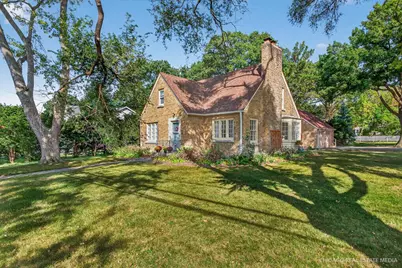 844 Bode Road, Elgin, IL 60120 - Photo 2