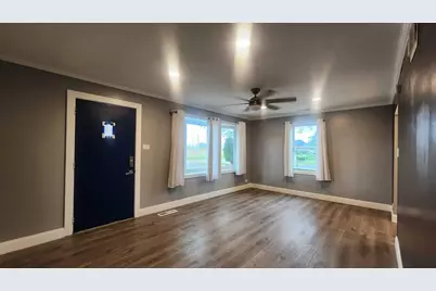 7530 S Oconto Avenue, Bridgeview, IL 60455 - Photo 2