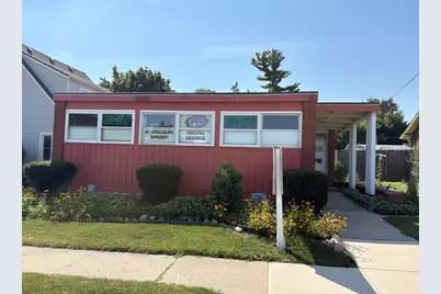 220 E State Street, Sycamore, IL 60178 - Photo 2