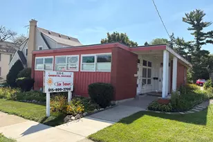 220 E State St, Sycamore, IL 60178 - Photo 1