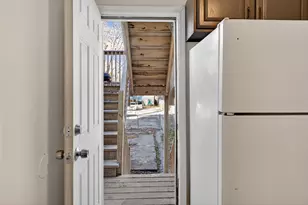 824 E 89th Pl, Chicago, IL 60619 - Photo 34