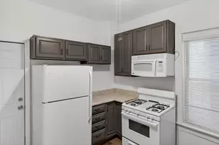 824 E 89th Pl, Chicago, IL 60619 - Photo 22