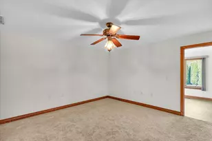 812 E Boone St, Tolono, IL 61880 - Photo 16