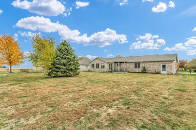 812 E Boone Street, Tolono, IL 61880 - Photo 6