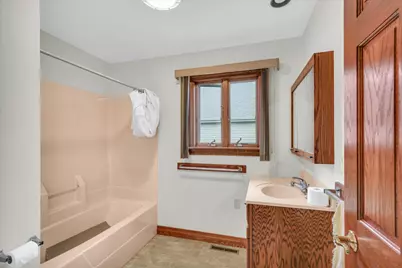 812 E Boone Street, Tolono, IL 61880 - Photo 24