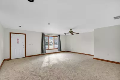 812 E Boone Street, Tolono, IL 61880 - Photo 10