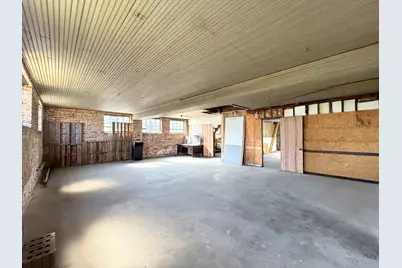 515 E Stephenson Street, Freeport, IL 61032 - Photo 8