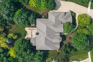 39W663 Henry David Thoreau Pl, Saint Charles, IL 60175 - Photo 32