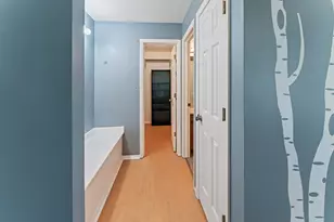 601 Hanover Ct, Schaumburg, IL 60194 - Photo 16