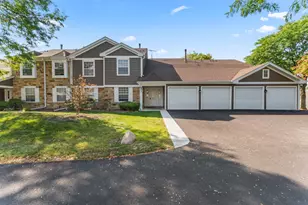601 Hanover Ct, Schaumburg, IL 60194 - Photo 1