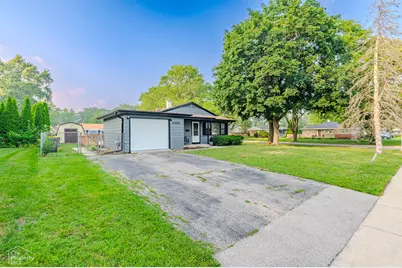 2100 Martin Lane, Rolling Meadows, IL 60008 - Photo 2