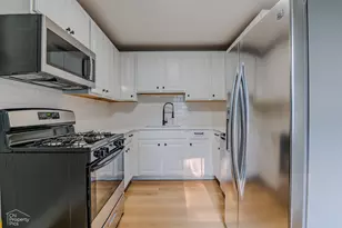 2100 Martin Ln, Rolling Meadows, IL 60008 - Photo 10