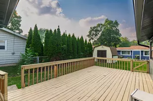 2100 Martin Ln, Rolling Meadows, IL 60008 - Photo 4