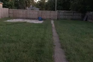 110 W 150th St, Harvey, IL 60426 - Photo 2