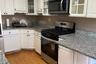 192 Waubansee Rd, Riverside, IL 60546 - Photo 8