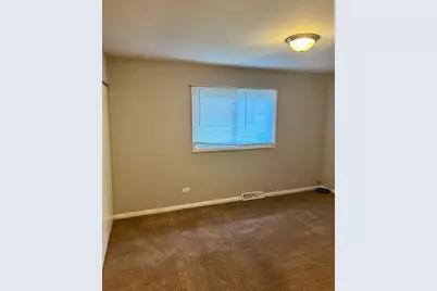 436 N Pleasant Drive, Glenwood, IL 60425 - Photo 8