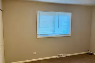 436 N Pleasant Dr, Glenwood, IL 60425 - Photo 8