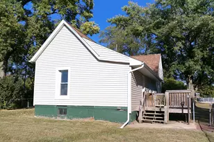 701 S Cain St, Clifton, IL 61727 - Photo 10