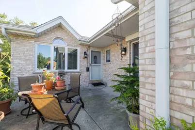 16231 Lake Villa Avenue, Tinley Park, IL 60477 - Photo 2