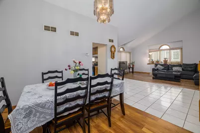 16231 Lake Villa Avenue, Tinley Park, IL 60477 - Photo 8