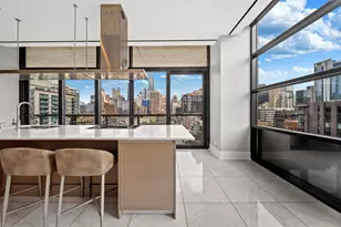 400 W Huron St, Chicago, IL 60654 - Photo 18